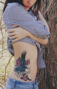 Girls-Fashion-Her-Rib-Cage-Design-Tattoo-In-2012-3