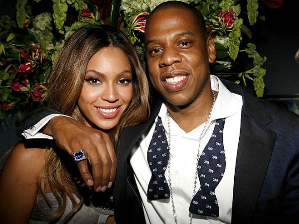 Jay-Z and beyonce got matching rind finger tattoo