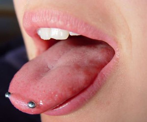 awesome-tongue-piercing-1
